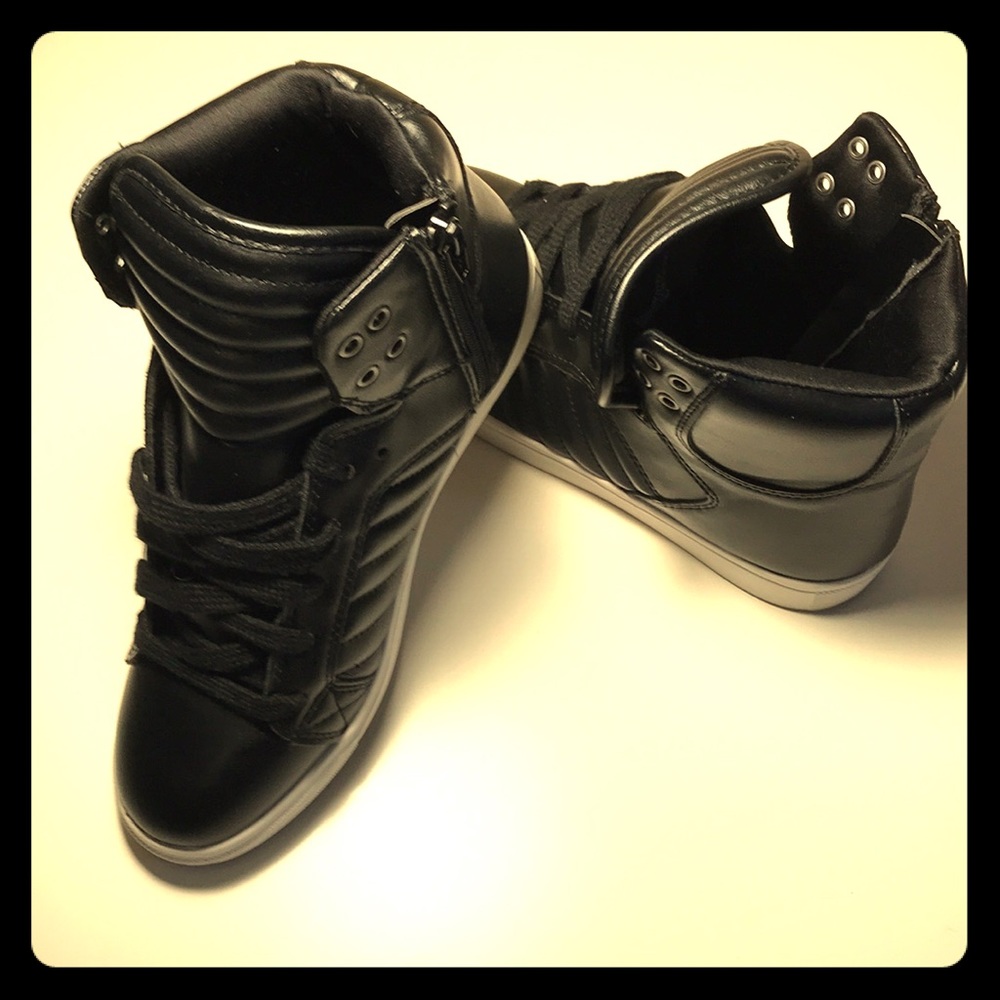 Faux Leather Side Zip Hightop